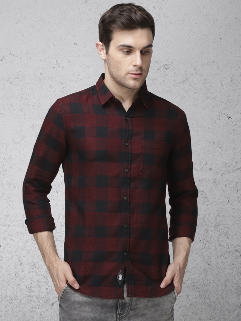 

Ecko Unltd Men Black & Maroon Slim Fit Checked Casual Shirt