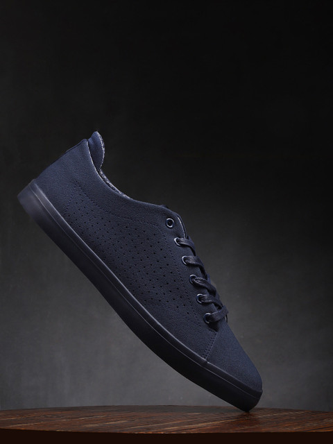 

Roadster Men Navy Blue Sneakers