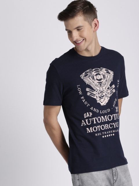 

GAP Men Navy Blue Printed Round Neck T-shirt