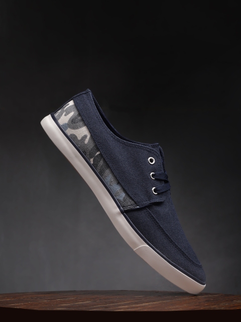 

Roadster Men Navy Blue Sneakers