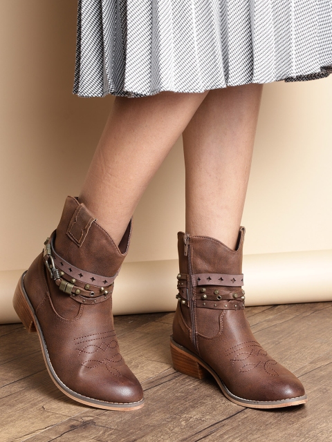 

Roadster Women Brown Solid Mid-Top Heeled Boots