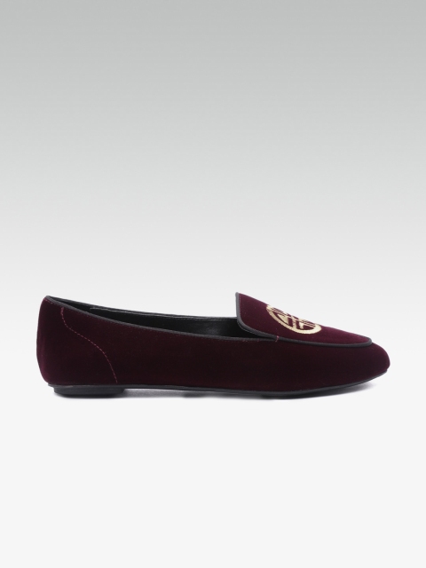 

Carlton London Women Burgundy Embroidered Slip-Ons