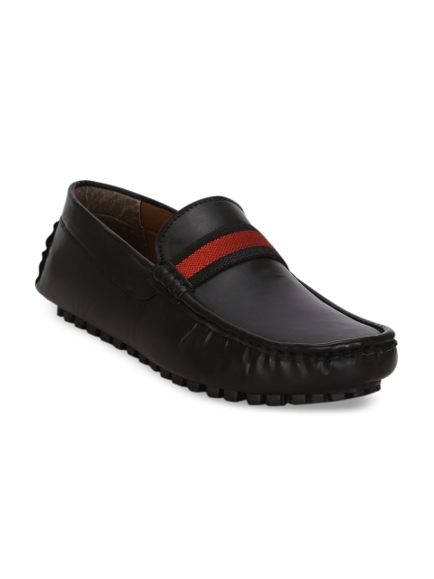 

Get Glamr Men Black Loafers