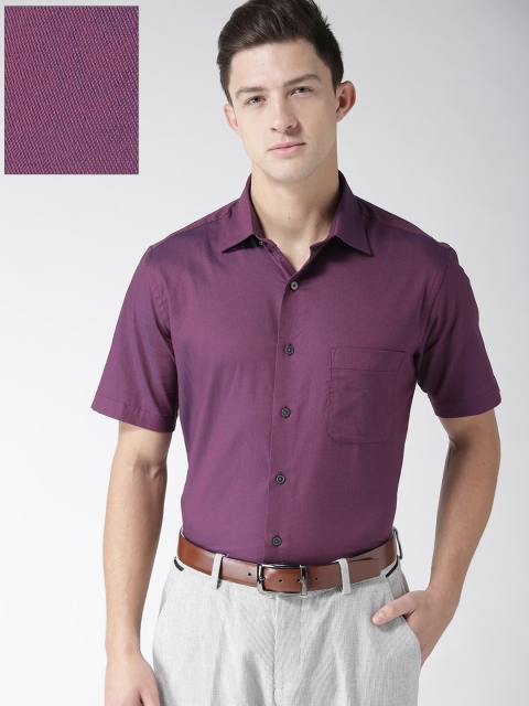 

Arrow Men Purple Regular Fit Solid Formal Shirt