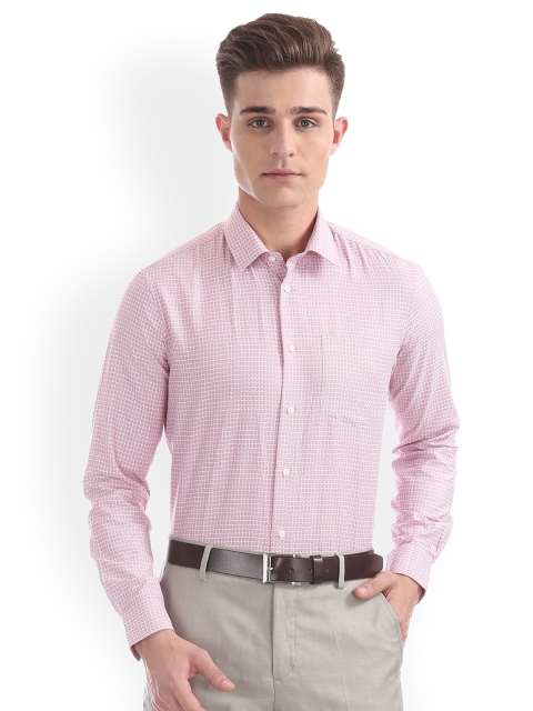 

Arrow New York Men Pink Slim Fit Checked Casual Shirt