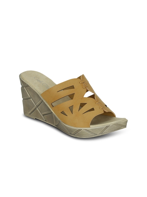 

Get Glamr Women Beige Solid Peep Toes