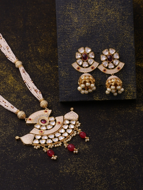 

Voylla Women Gold-Plated Kundan Stone-Studded Jewellery Set