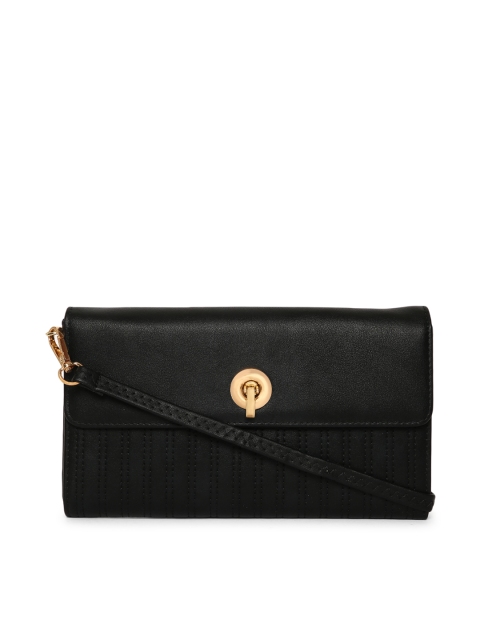 

Lino Perros Black Solid Clutch