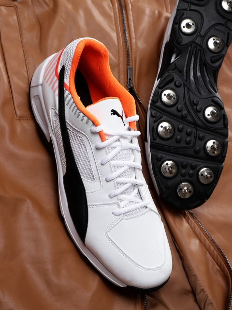

Puma Men White Team Full spike II Cricket Shoes