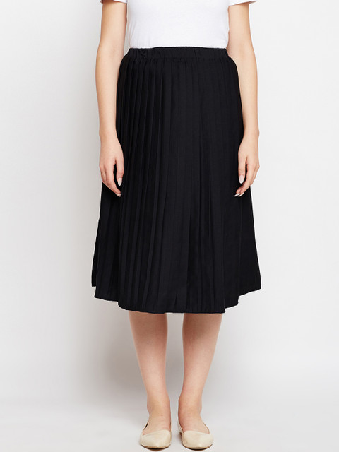 

Taanz Women Black Solid Flared Skirt