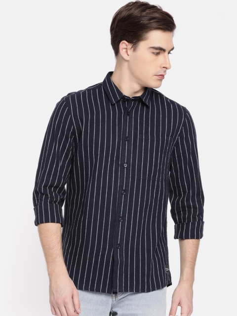 

Calvin Klein Jeans Men Navy Blue Regular Fit Striped Casual Shirt