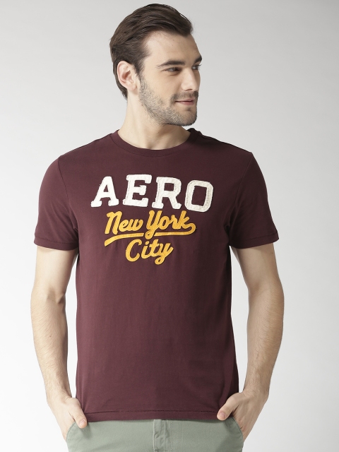 

Aeropostale Men Burgundy Applique Detail Round Neck T-shirt