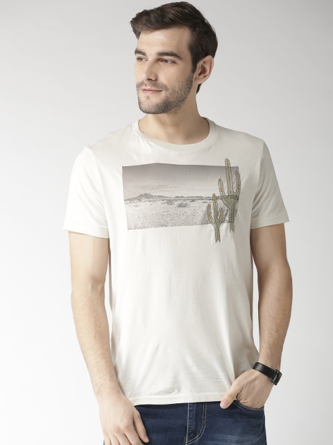 

Aeropostale Men Off-White Printed Round Neck T-shirt
