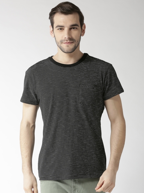 

Aeropostale Men Black & White Striped Round Neck T-shirt
