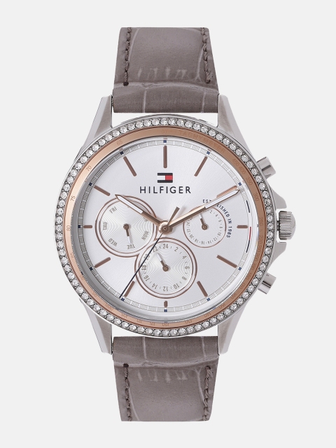 

Tommy Hilfiger Women Silver-Toned Analogue Watch TH1781980W_BBD11