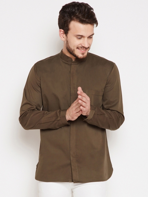 

Oxolloxo Men Olive Green Comfort Regular Fit Solid Casual Shirt