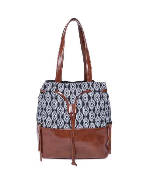 

Kanvas Katha Black & White Printed Shoulder Bag