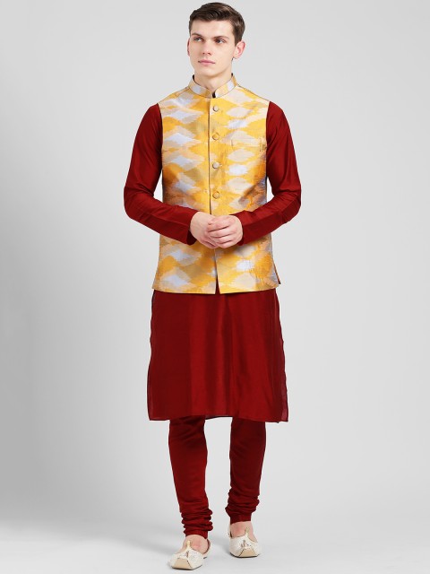 

KISAH Men Maroon & Yellow Self Design Kurta with Churidar & Nehru Jacket