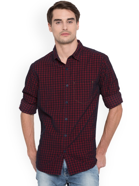 

SPYKAR Men Red Slim Fit Printed Casual Shirt