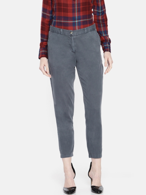 

Vero Moda Women Blue Regular Fit Solid Peg Trousers