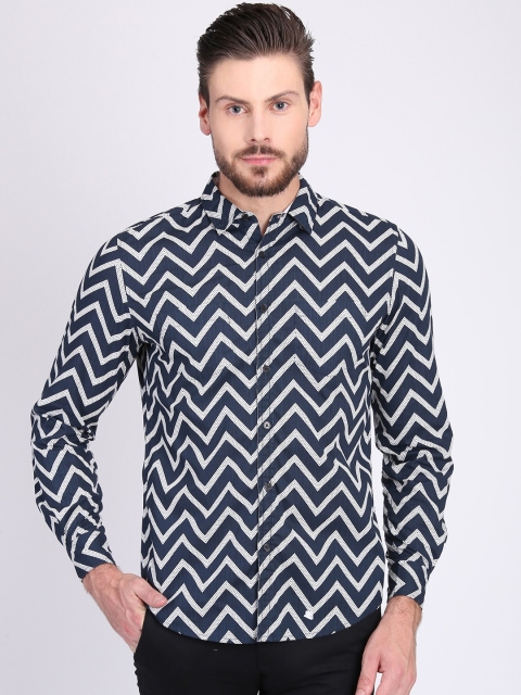 

LA LOFT Men Navy Blue Regular Fit Printed Casual Shirt