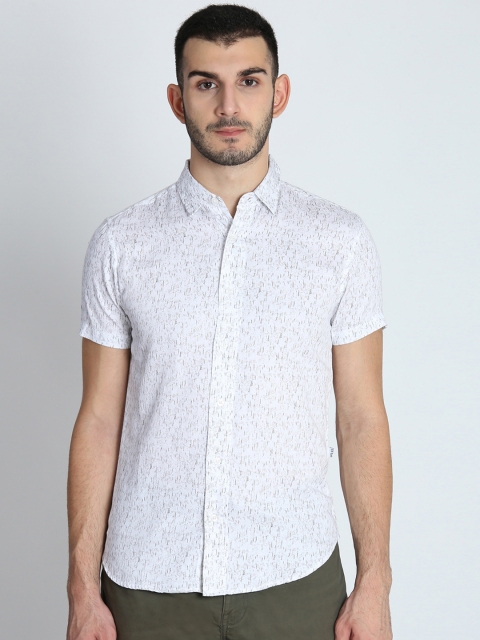 

LA LOFT Men White Regular Fit Self Design Casual Shirt