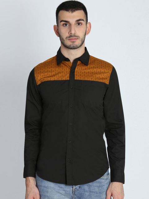 

LA LOFT Men Black & Rust Brown Regular Fit Printed Casual Shirt