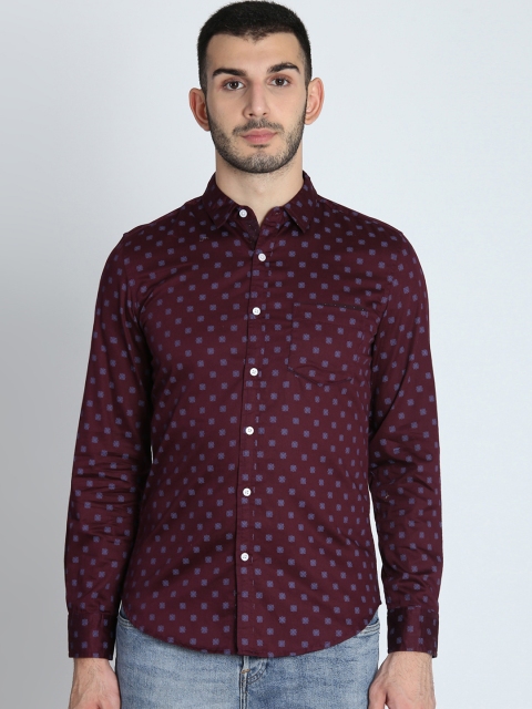

LA LOFT Men Maroon Regular Fit Printed Casual Shirt