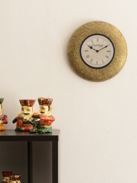 

eCraftIndia Black Handcrafted Round Solid Analogue Wall Clock