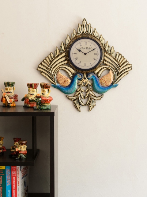 

eCraftIndia Beige & Gold-Toned Handcrafted Bird Shaped Printed Analogue Wall Clock