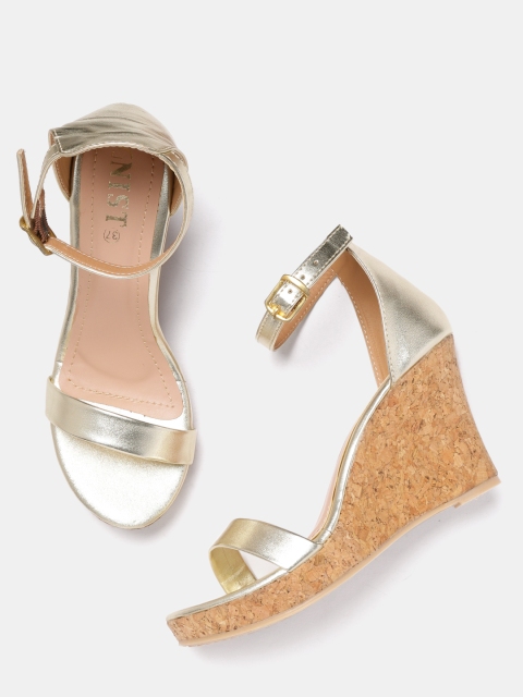 

GNIST Women Gold-Toned Solid Wedges