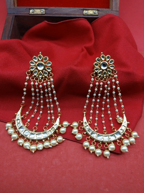 

Fida Gold-Toned & White Crescent Shaped Chandbalis