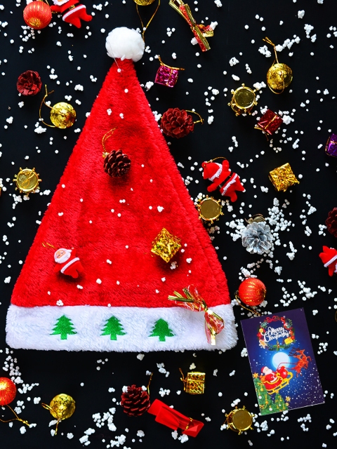 

Archies Pack Of 2 Multicoloured Christmas Santa Cap (Big) deluxe soft cloth & Greeting card, Multi