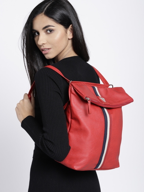 

Baggit Red Solid Shoulder Bag cum Backpack