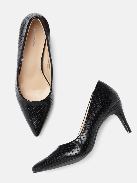 

Mast & Harbour Women Black Textured Pumps