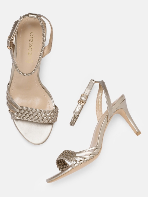 

DressBerry Women Gold-Toned Woven Design Sandals