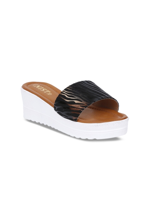 

GNIST Women Black & Gold-Toned Printed Heels