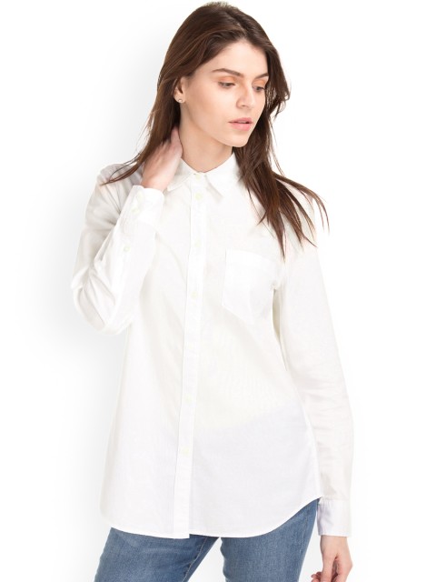 

GAP Women White Regular Fit Solid Casual Shirt