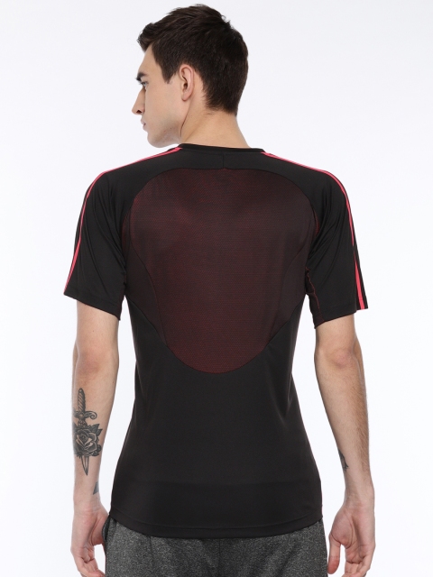 

Puma Men Black Solid Round Neck T-shirt