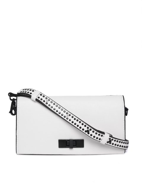 

Steve Madden Off-White Solid Clutch