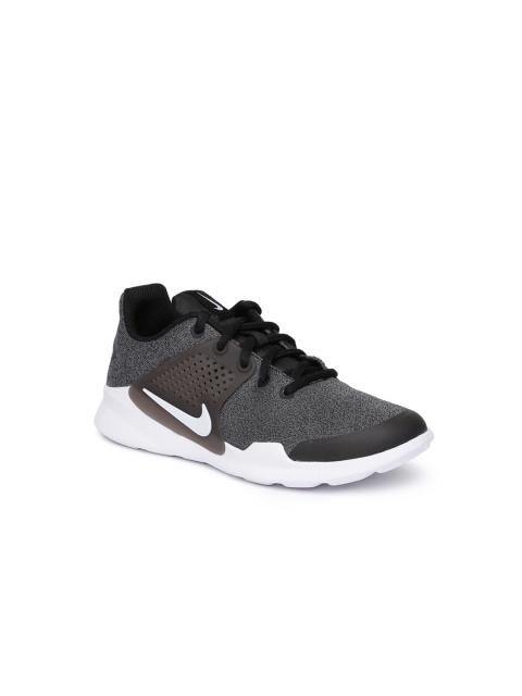 

Nike Boys Grey Arrowz Sneakers