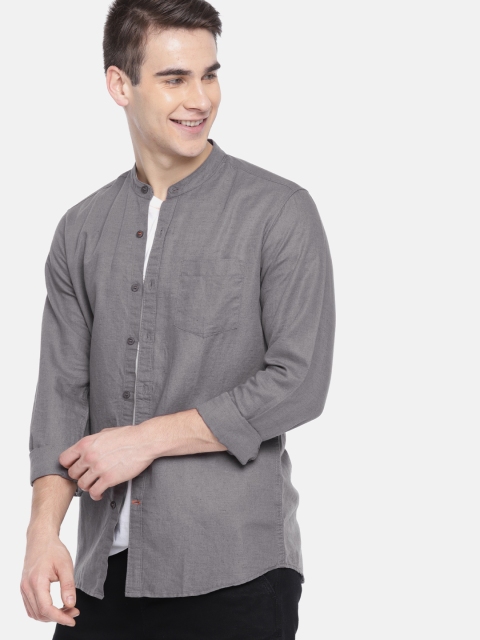

Mast & Harbour Men Grey Regular Fit Solid Casual Shirt