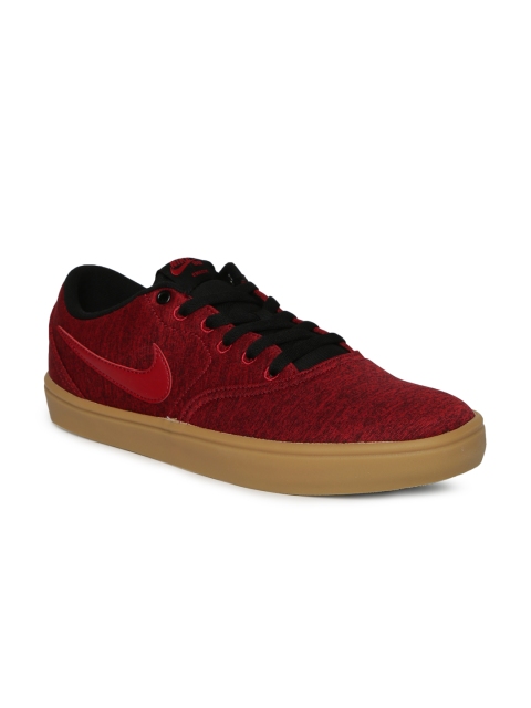 

Nike Men Red Check Solarsoft SOLAR CNVS PRM Skateboarding Shoe