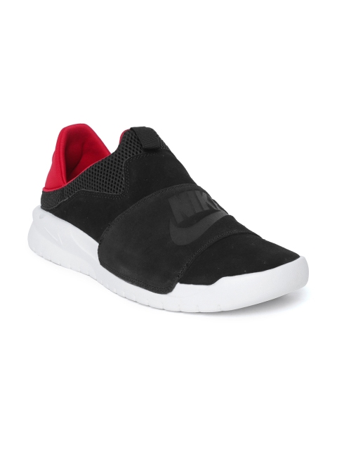 

Nike Men Black Benassi Slip Sports Shoes