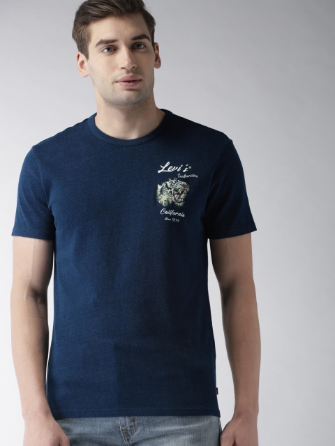 

Levis Men Navy Blue Solid Round Neck T-shirt