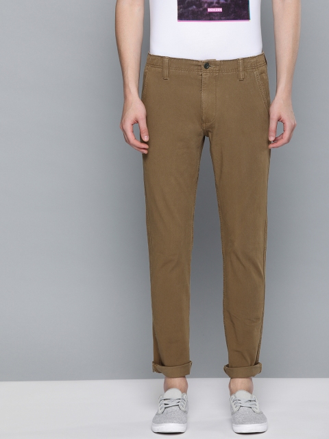 

Levis Men Brown 512 Slim Tapered Fit Solid Chinos