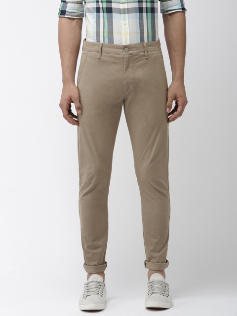 

Levis Men Beige Slim Tapered Fit Solid 512 Chinos