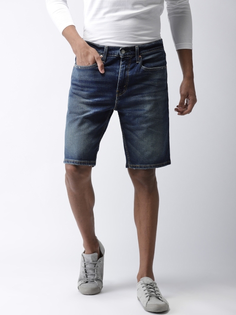 

Levis Men Blue Washed Tapered Fit Denim Shorts 502