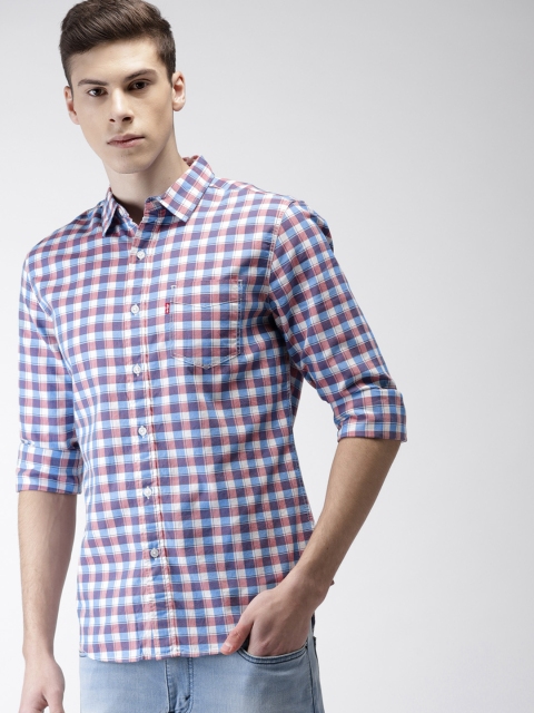 

Levis Men Pink & Blue Slim Fit Checked Casual Shirt