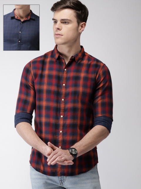

Levis Men Rust Orange & Navy Blue Regular Fit Checked Reversible Casual Shirt